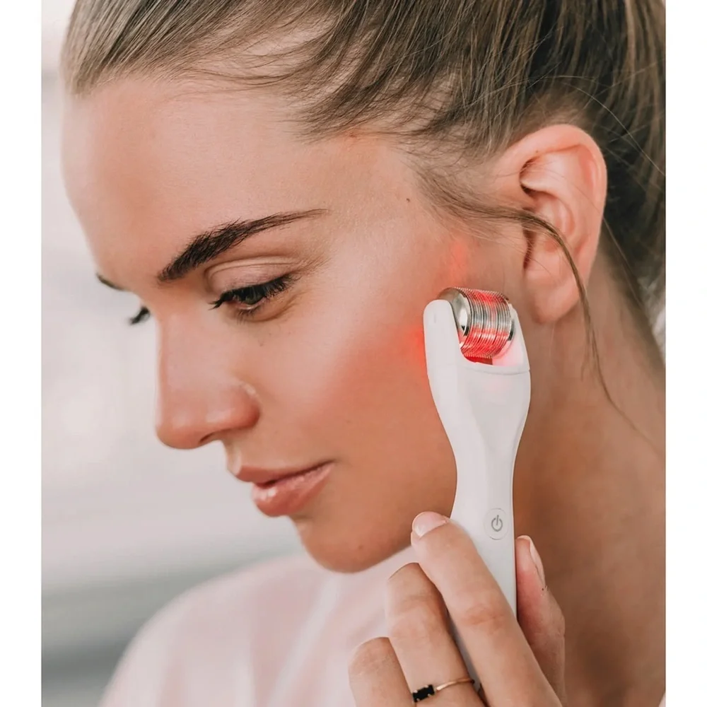 GloPro Skincare Tool -‎ White and Pink